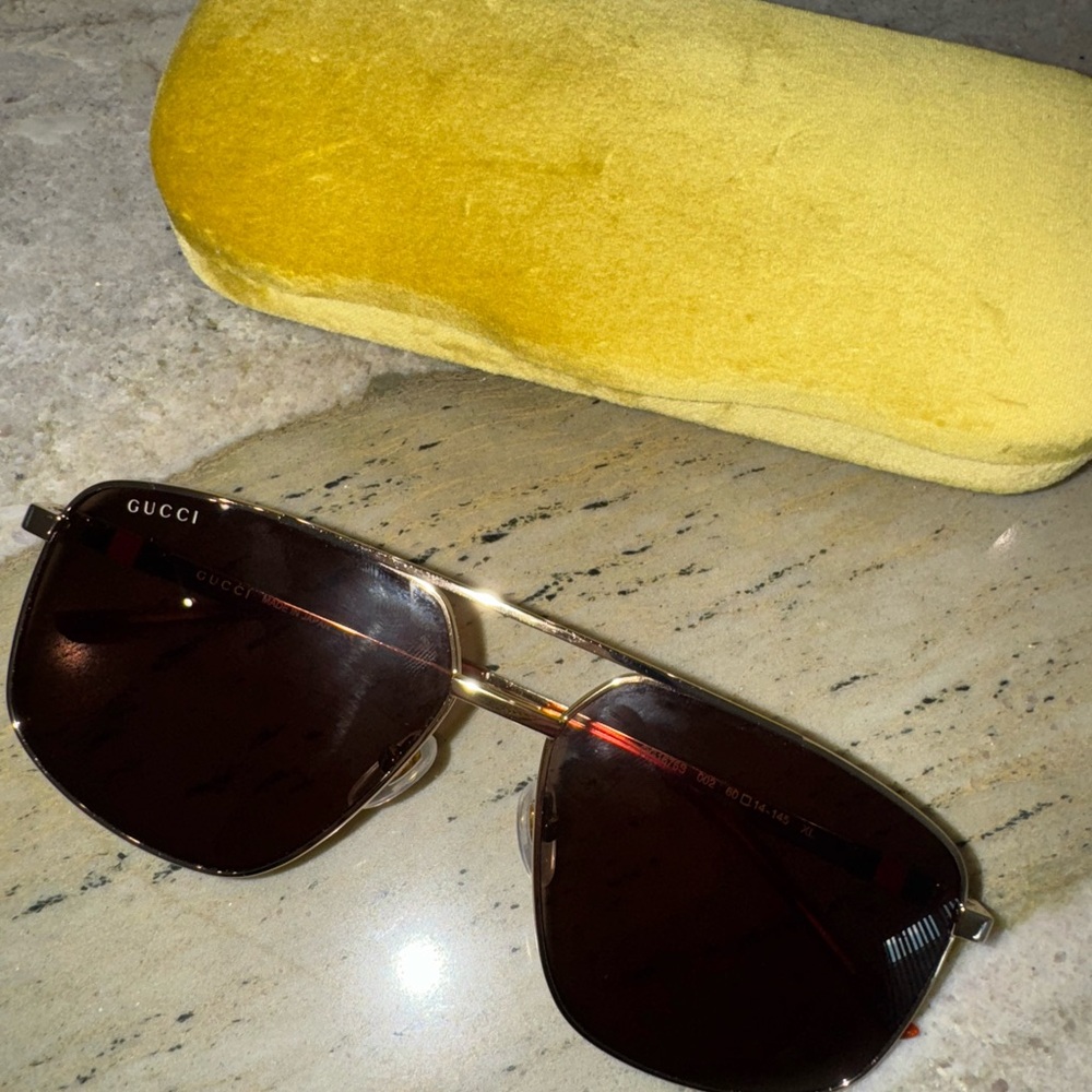 GUCCI WMNS Gold and Brown SUNGLASSES - Picture 2 of 6